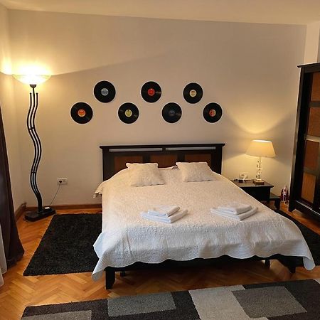 Crisan 40 Casa Muntean 100Mp 3Camere 3Paturi 1 Canapea 2 Dormitoare Parcare Timisoara Ngoại thất bức ảnh